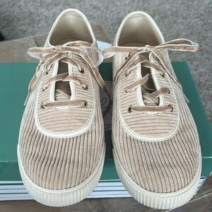 Pale pink/cream corduroy Toms